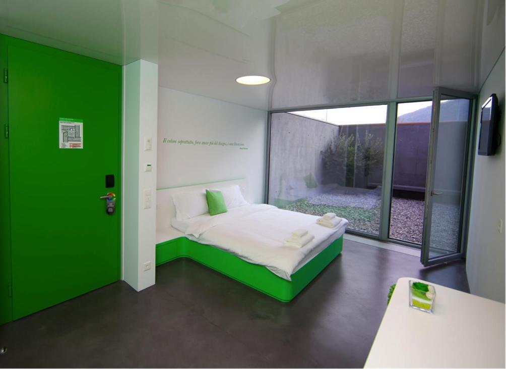 Chromotel Self Check-In Mezzovico Extérieur photo