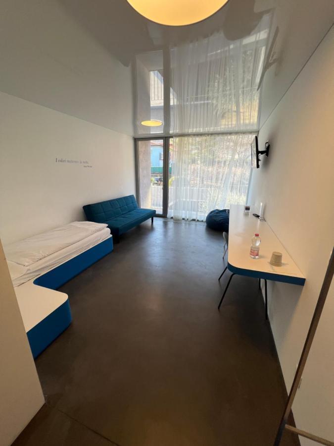 Chromotel Self Check-In Mezzovico Extérieur photo