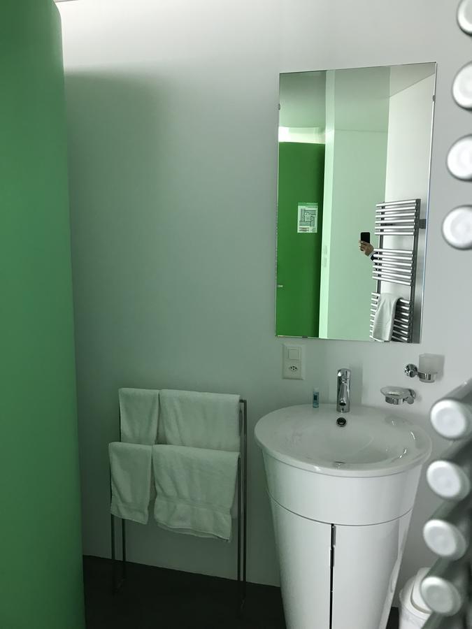 Chromotel Self Check-In Mezzovico Extérieur photo